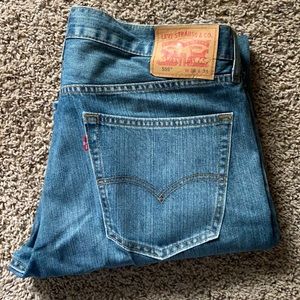 559 Men’s Levi Jeans